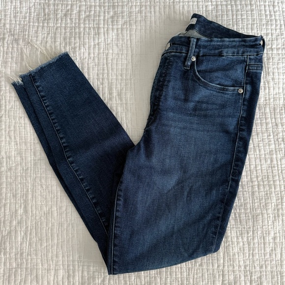 Good American Good Legs Raw Hem Jeans 12/31 - Picture 1 of 5